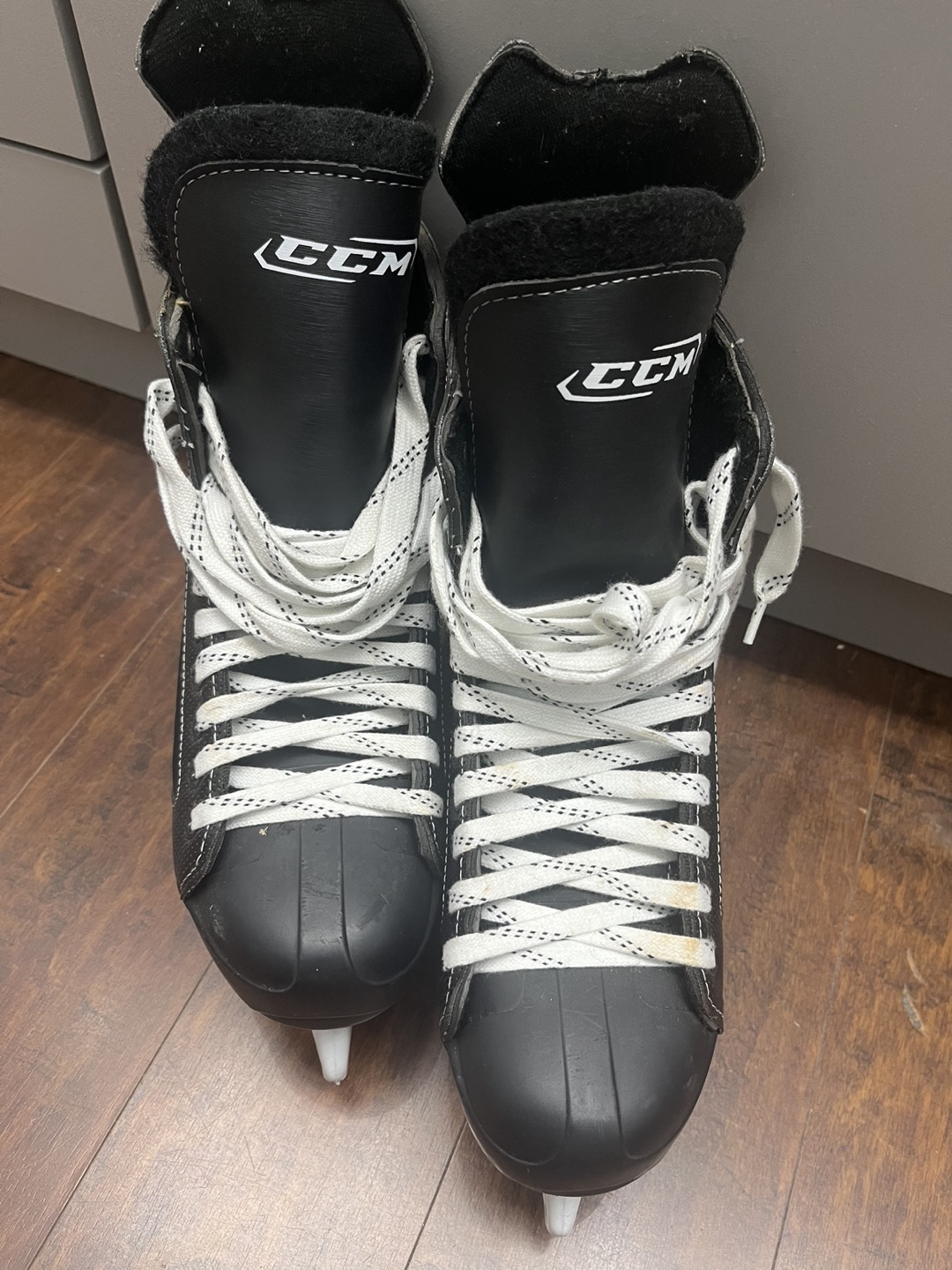 CCM Intruder Size 10 Adult Skates - photo 2