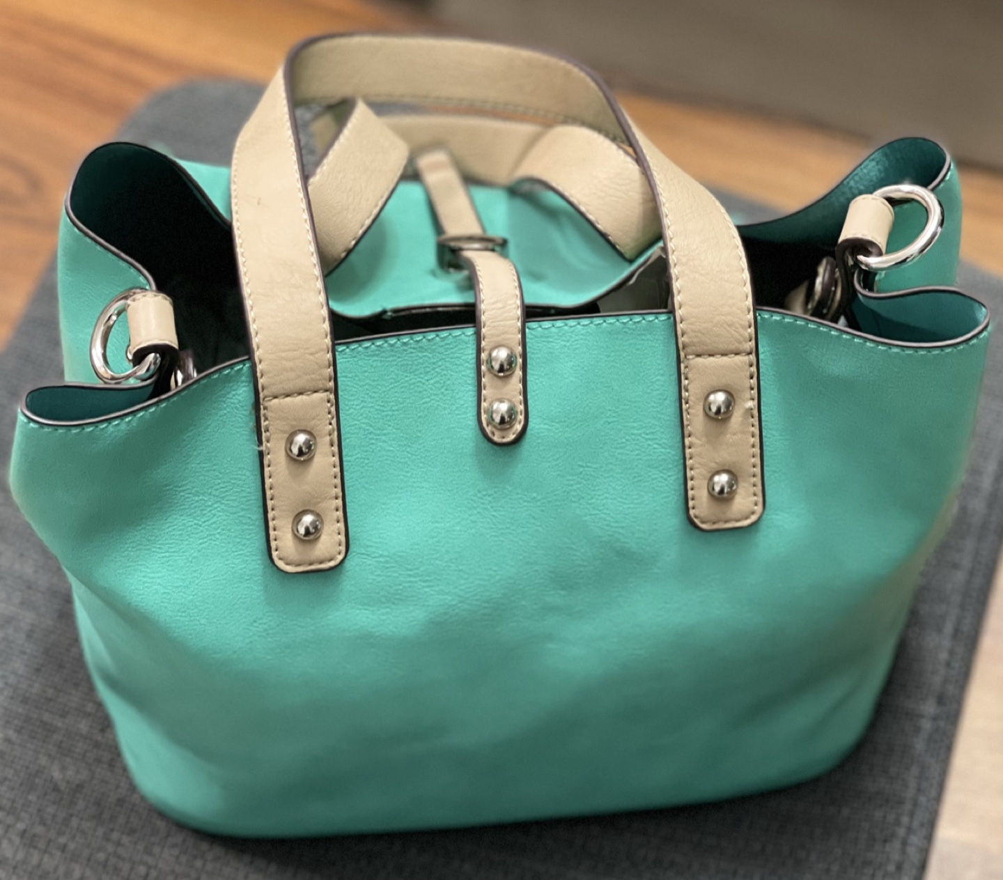 Charming Charlie Crossbody Bag image indicator(2)