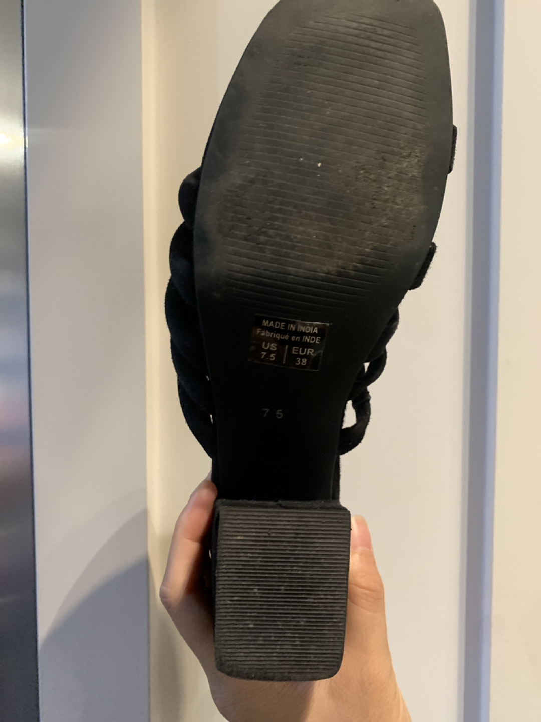 Little Burgundy Women’s Strappy Slippers image indicator(5)