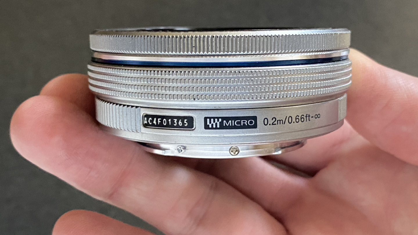 Olympus 14-42mm lens - FOR PARTS - photo 2