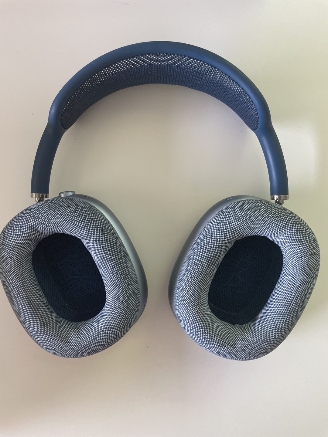 Apple AirPods Max headphones Sky Blue with Blue Headband - photo 4