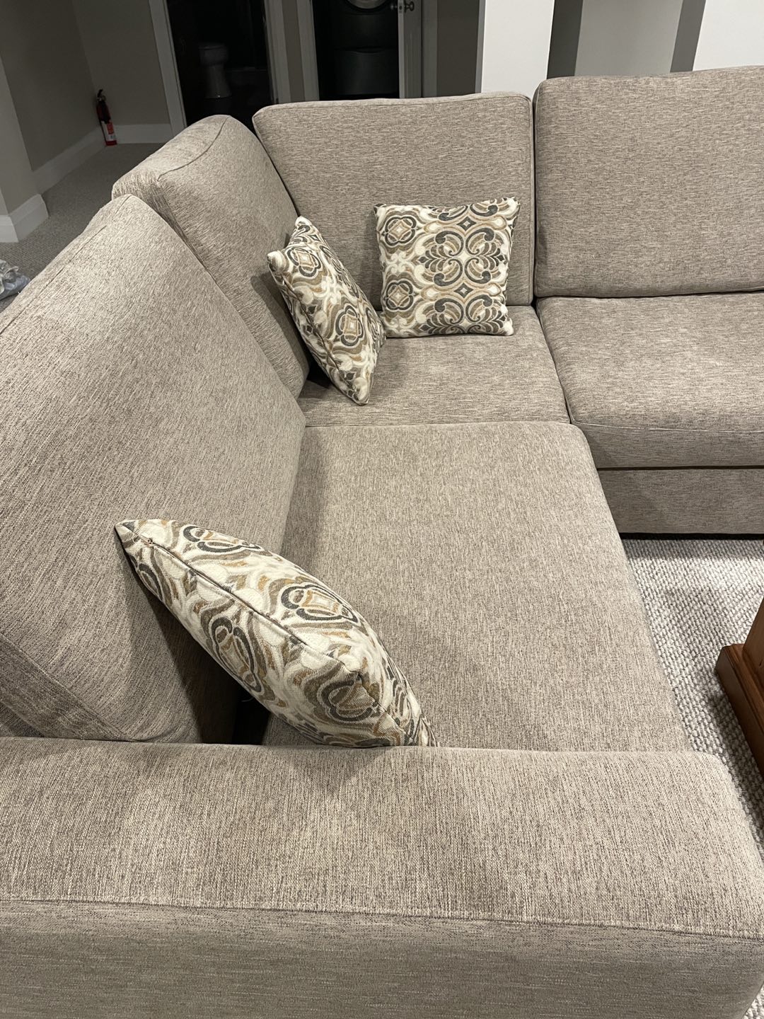 L-shape 2-piece sectional sofa - photo 2