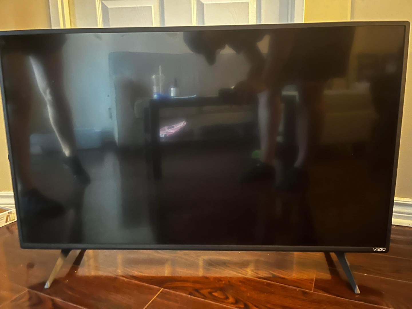 Vizio smart TV 42” with built in chrome cast - photo 2