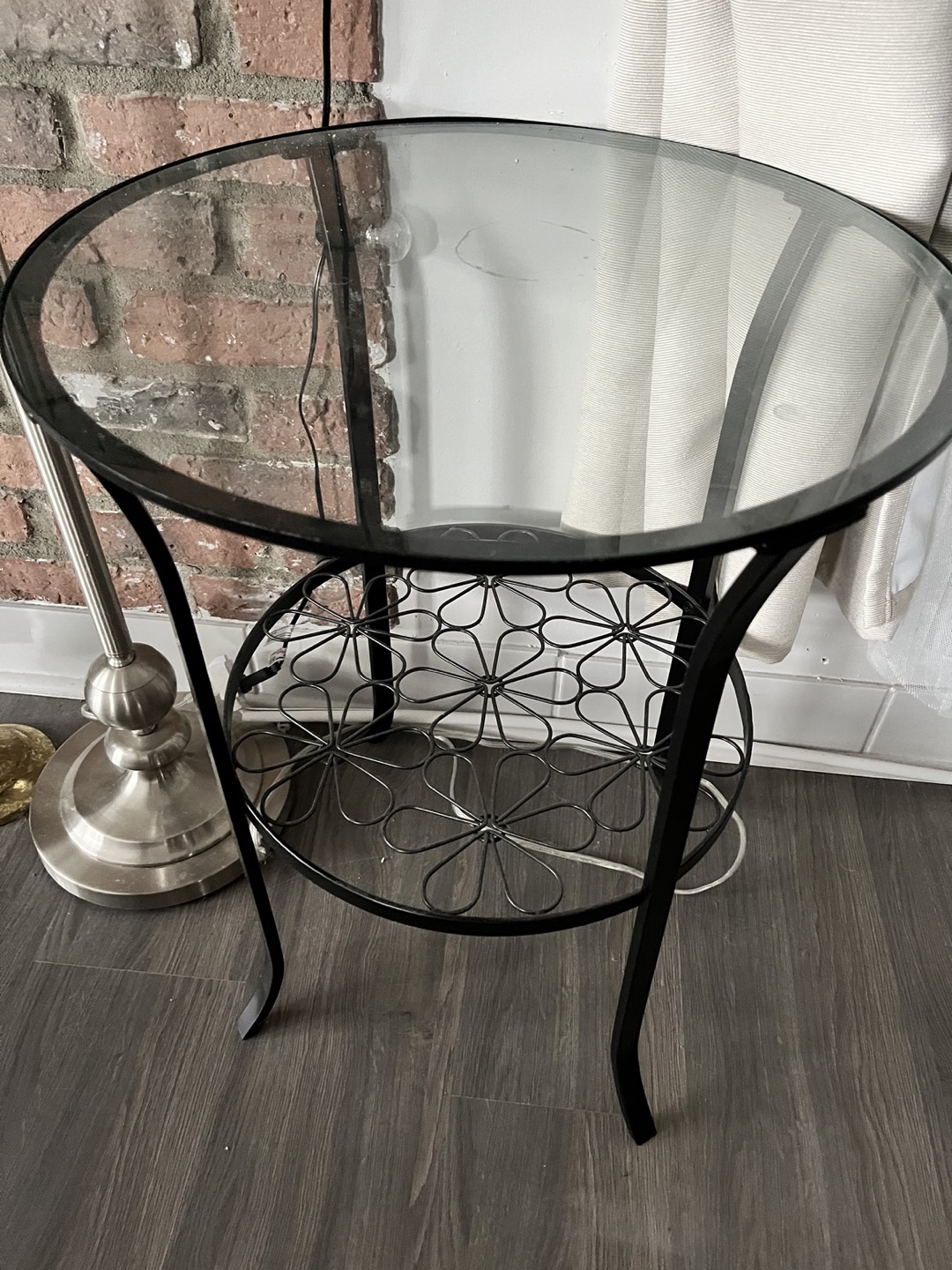 Table - photo 2
