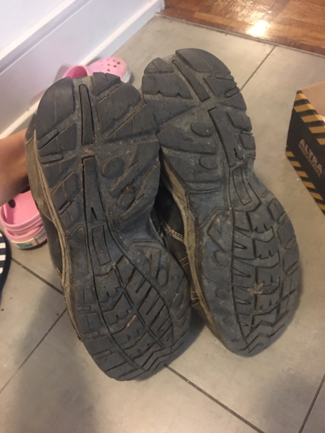 Safety shoes, work boots man - photo 5