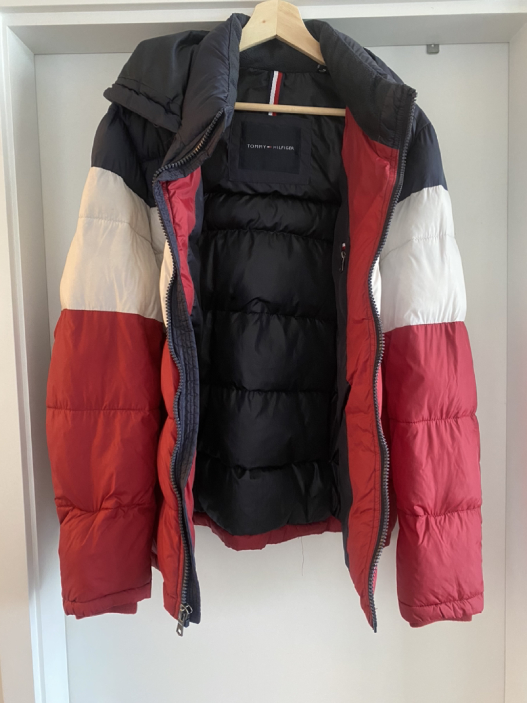 Tommy Hilfiger Puffy Jacket thumbnail