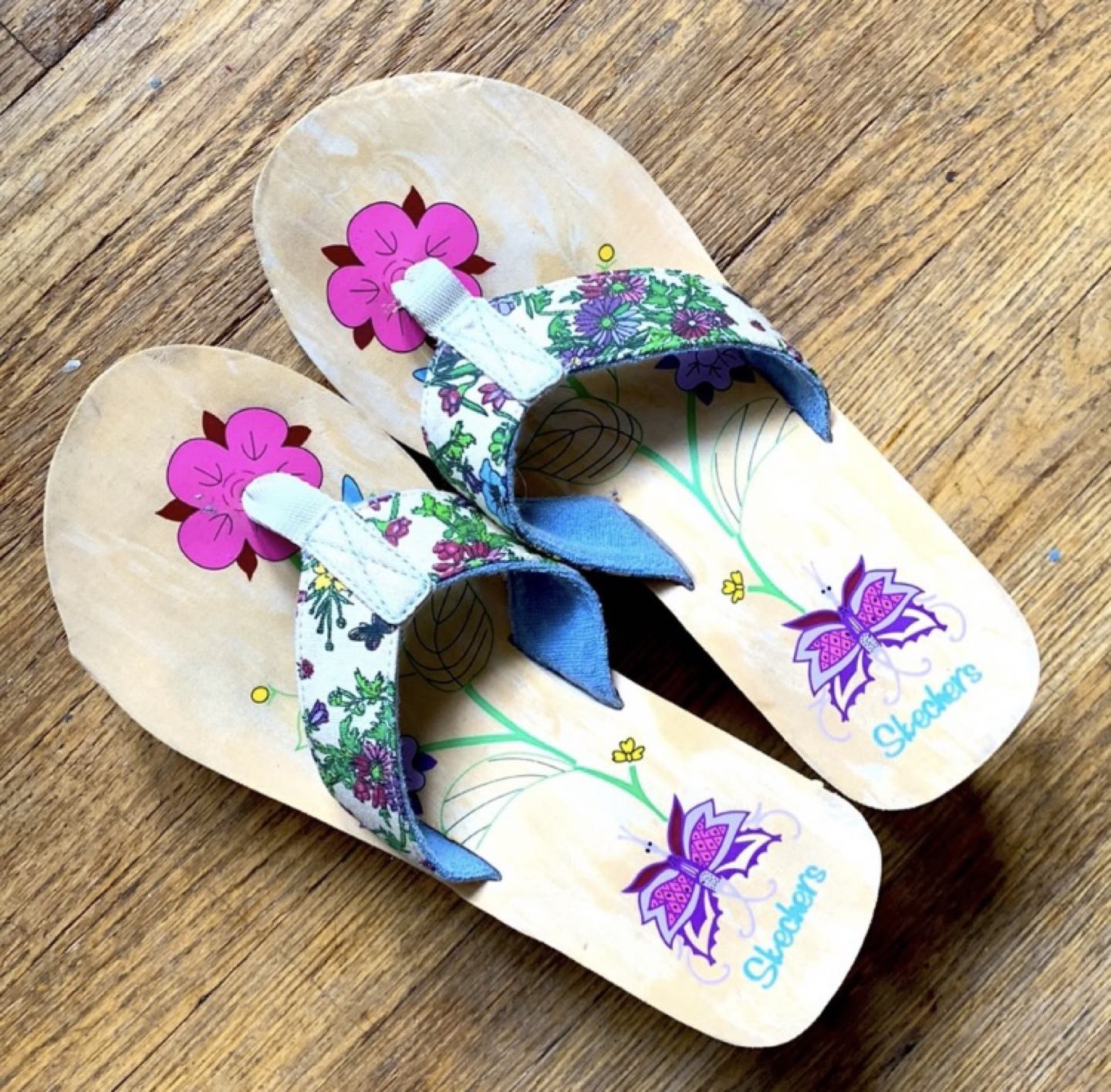 Cutest Comfy Sketchers Sandals🌸💜 image indicator(9)