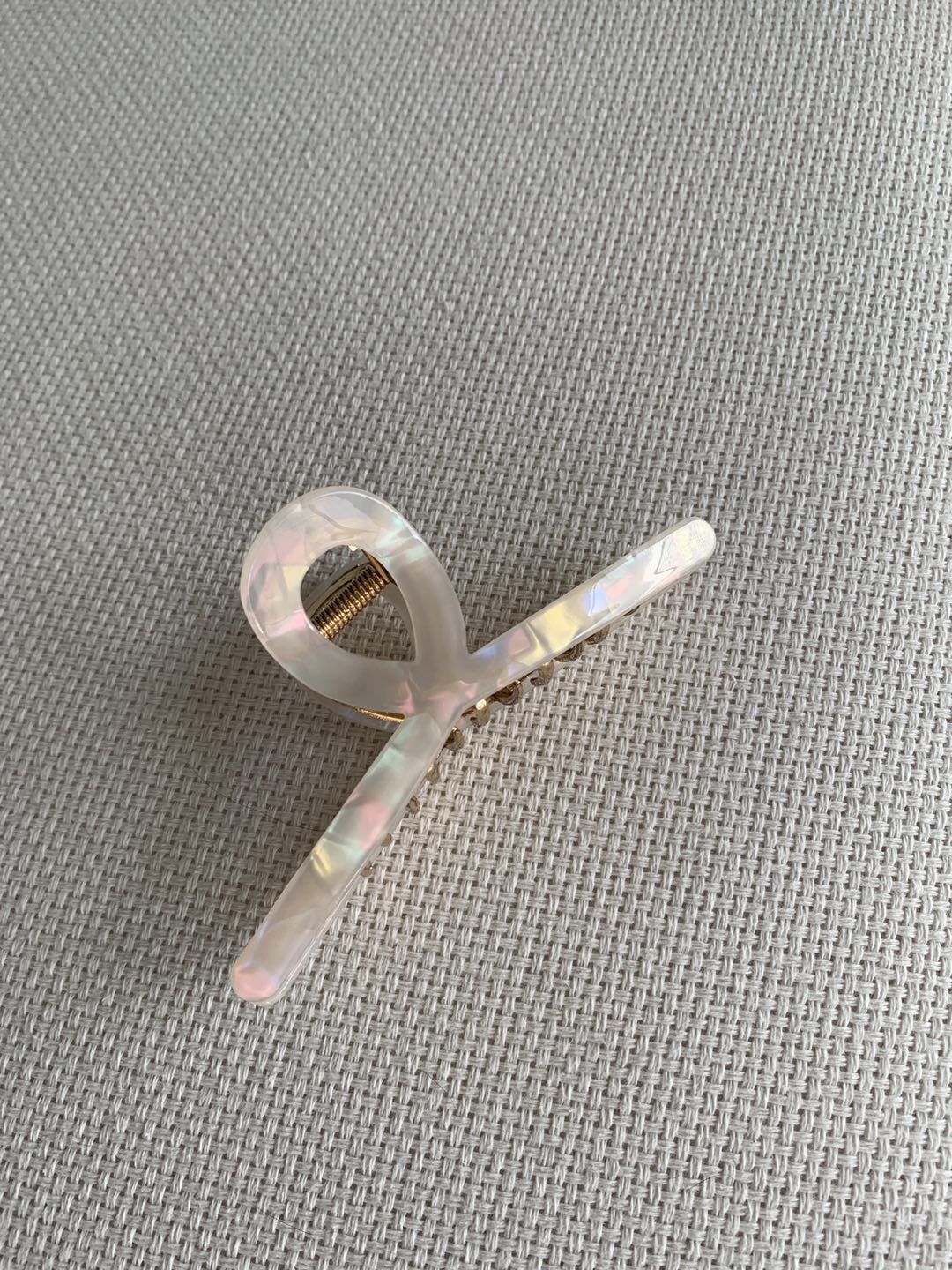 Brand New Hair claw clip thumbnail