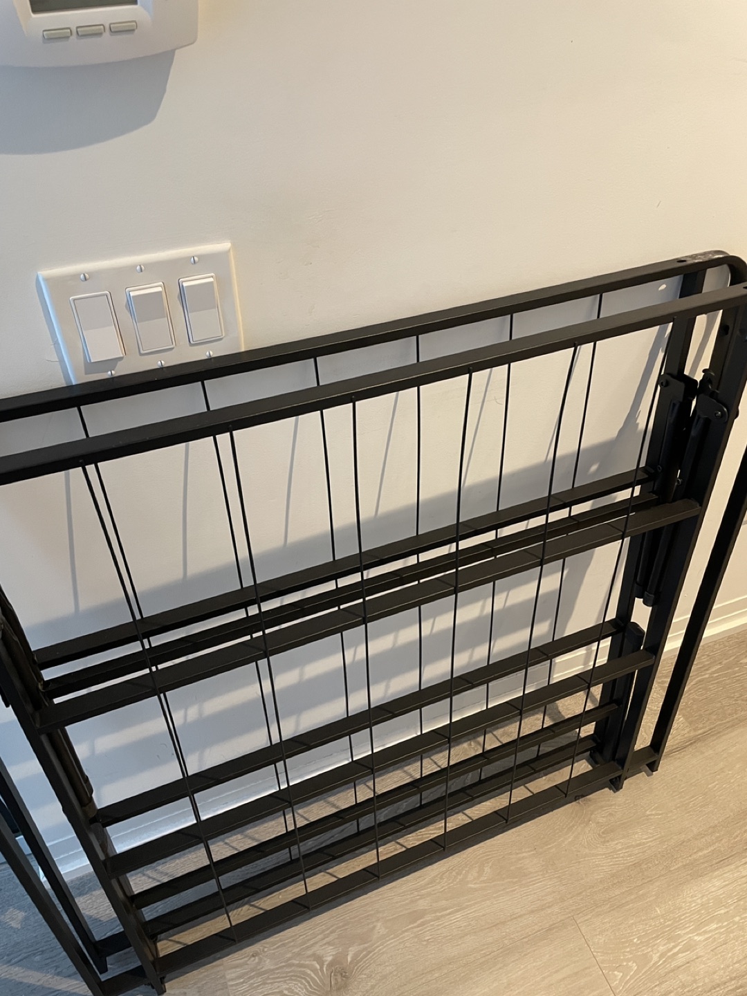 Foldable single metal bed frame image indicator(2)