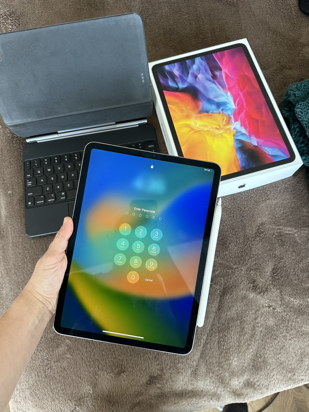 Apple iPad Pro 256 GB, 2nd Gen + Keyboard + Apple Pencil 2nd Gen - photo 3