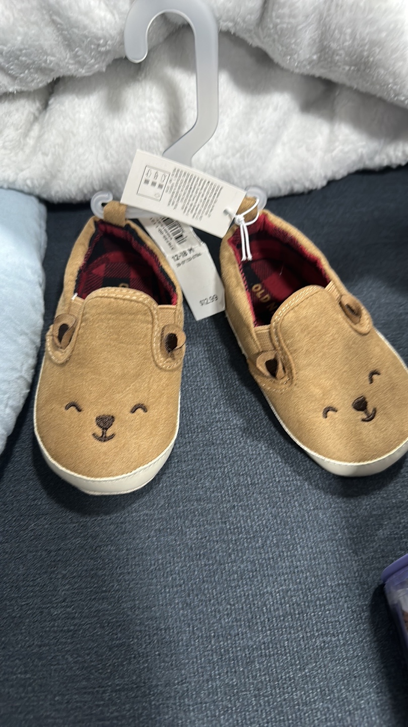 Baby Shoes size 12-18 months thumbnail