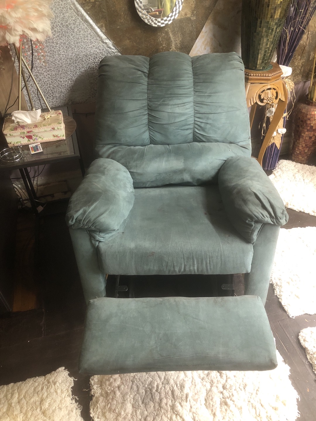 Manual Recliner - photo 3
