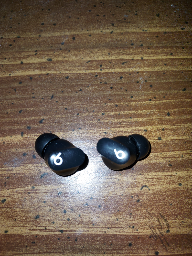 Beats Studio Buds - photo 2