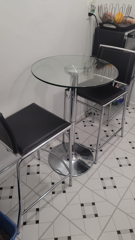 Standing Bar Table - photo 2