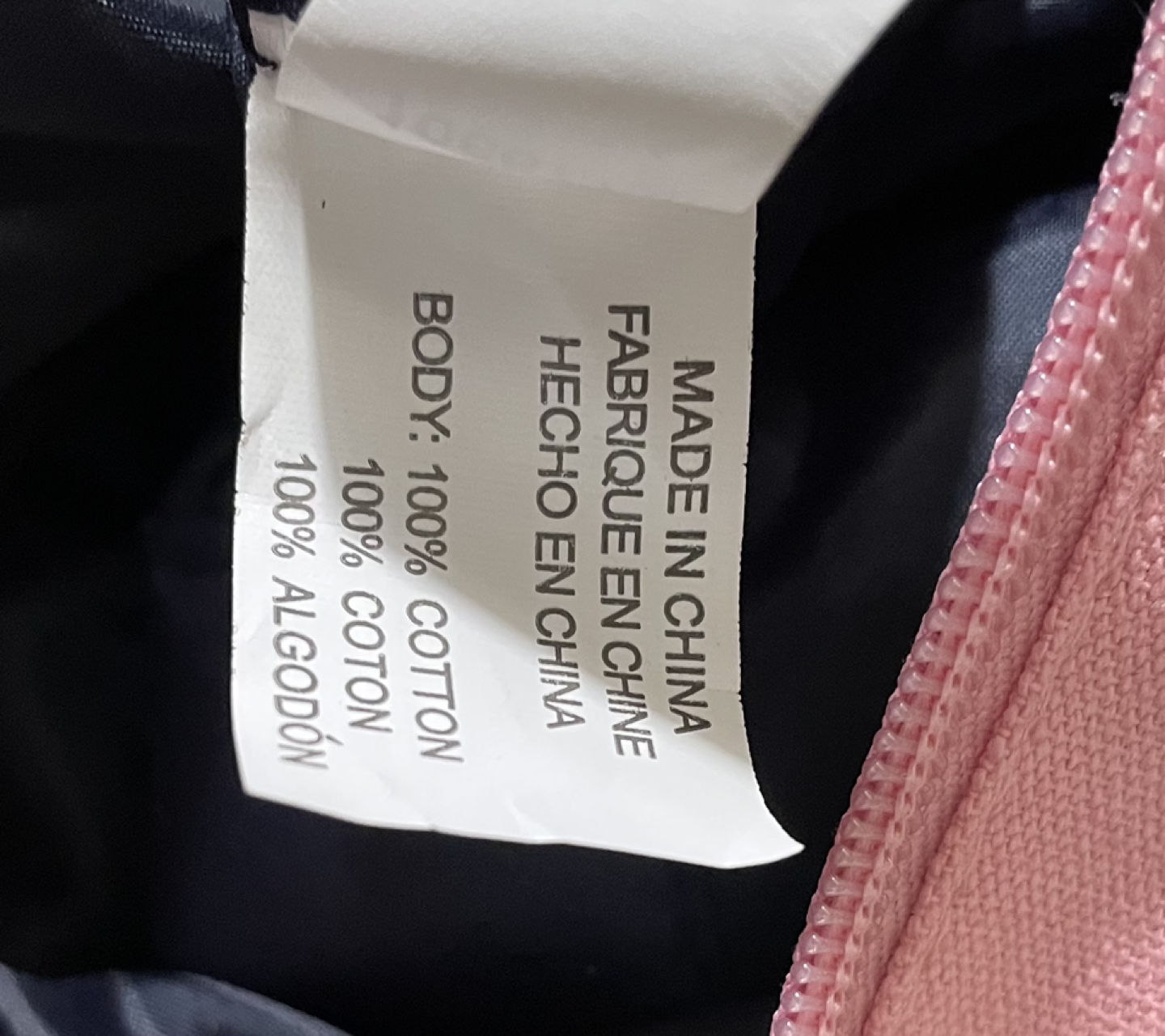 Tommy Hilfiger duffel or gym bag only used one month image indicator(7)