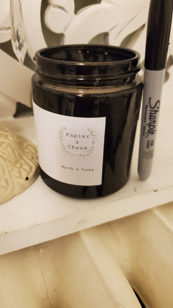 myrrh & tonka scent candle image indicator(5)