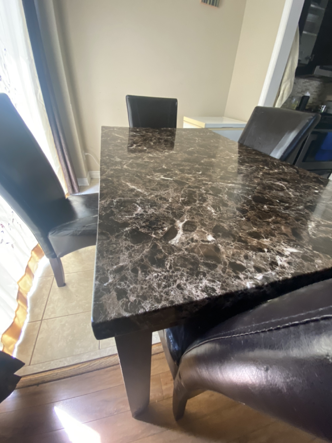 Dining table thumbnail