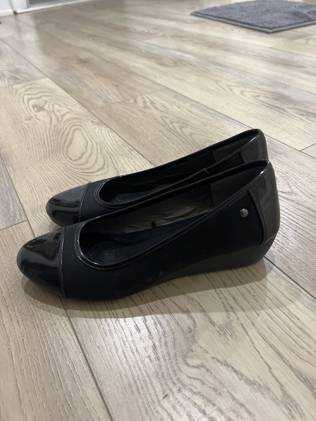 Black platforms office wear thumbnail