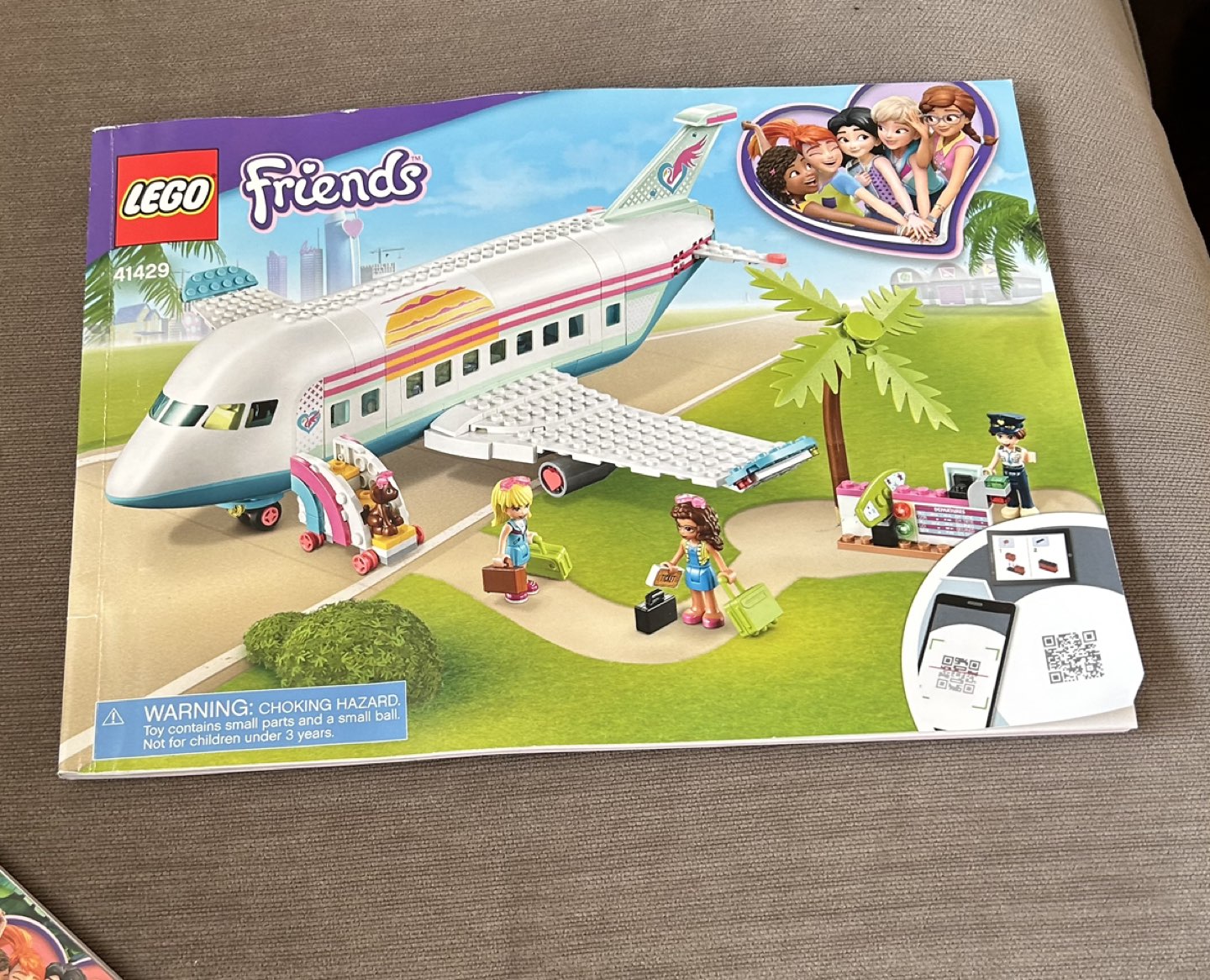 LEGO Heartlake city airplane image indicator(3)