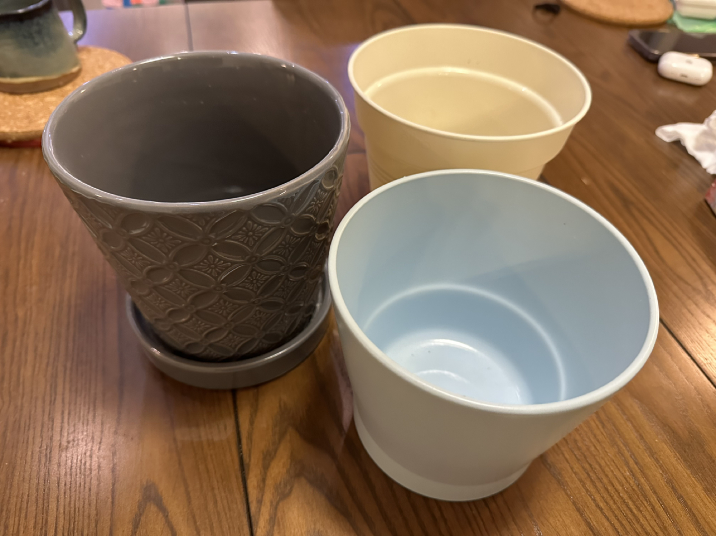 💰 Three 6inch planter pots - photo 2