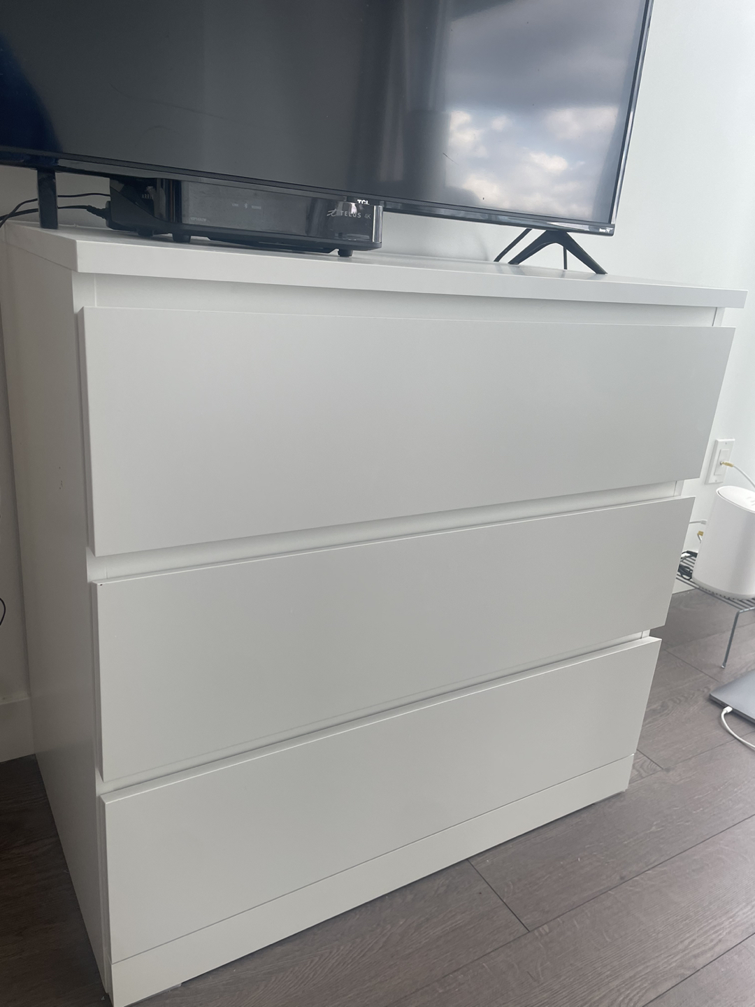 IKEA Malm 3-Drawer Chest - photo 3