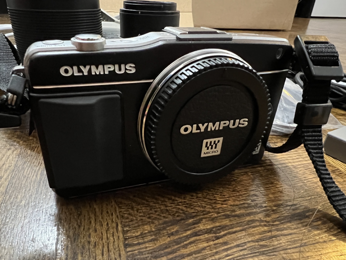 Olympus PEN mini E-PM2 Zoom Lens Kit - photo 3