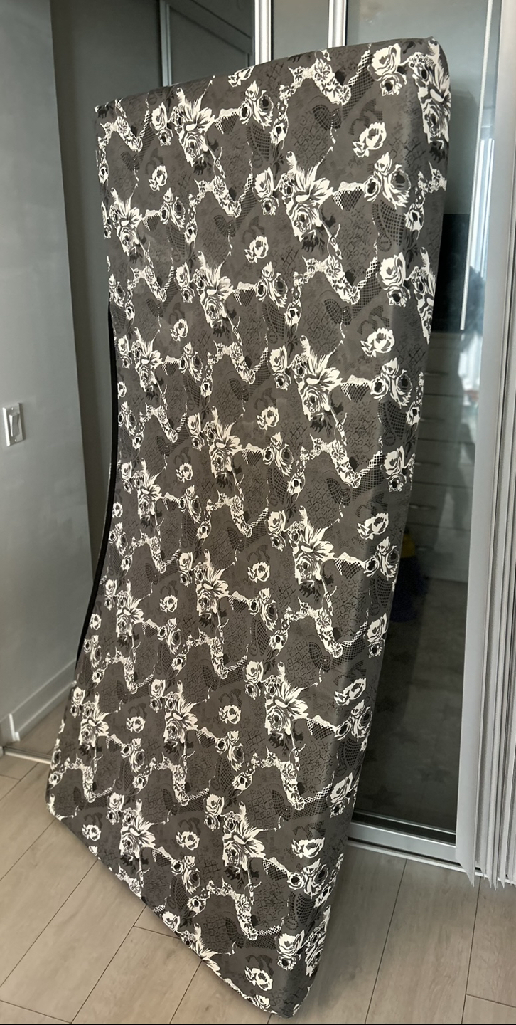 Pickup and delivery option anytime. Easy, Light product image indicator(4)