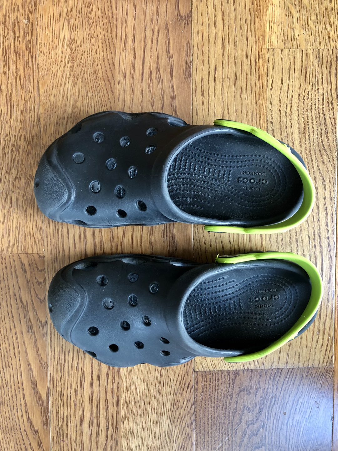 Crocs for kids, size 13 (8-9 yo)