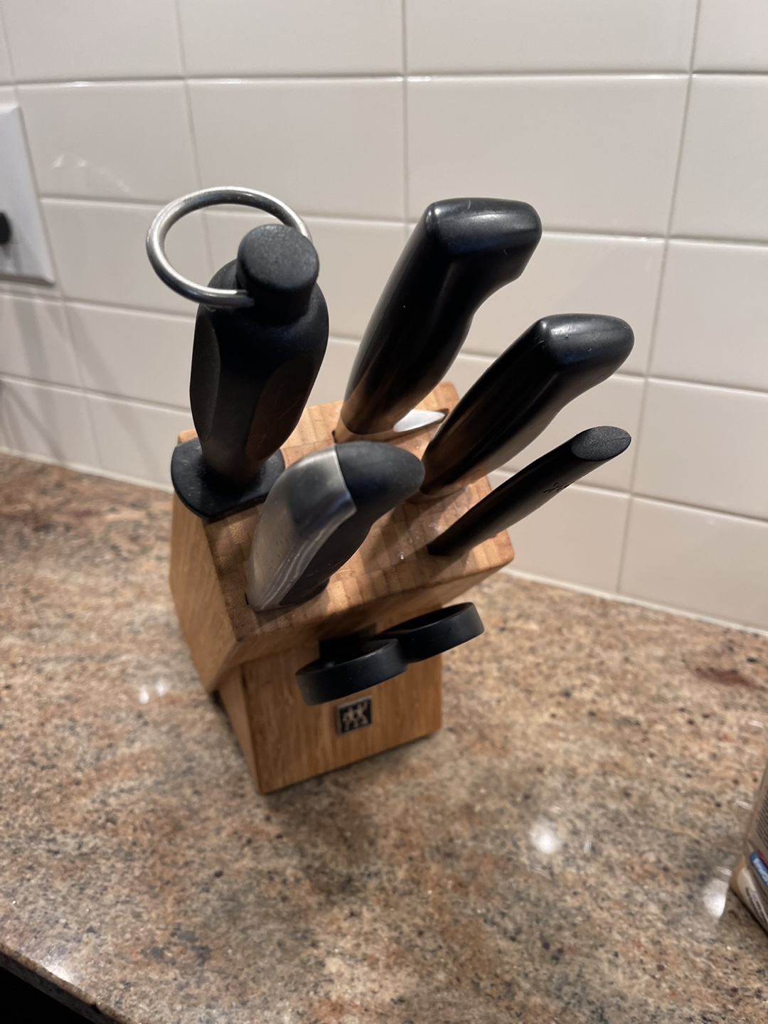 Zwilling 6-piece knife set.