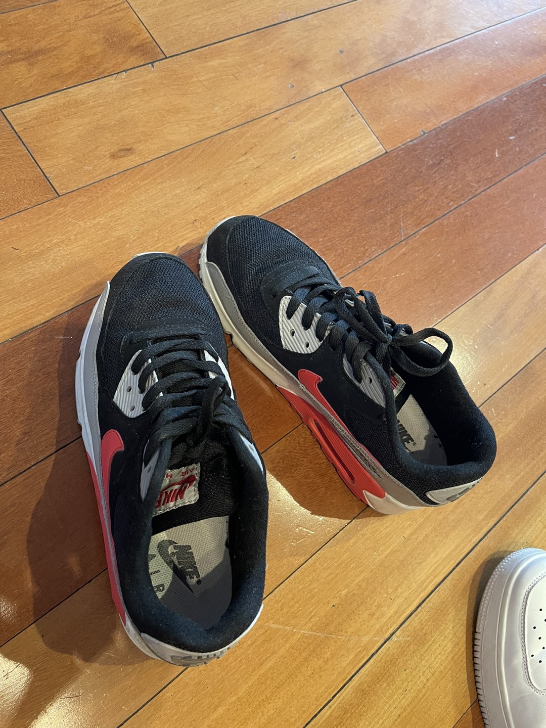 Nike Shoes - photo 2