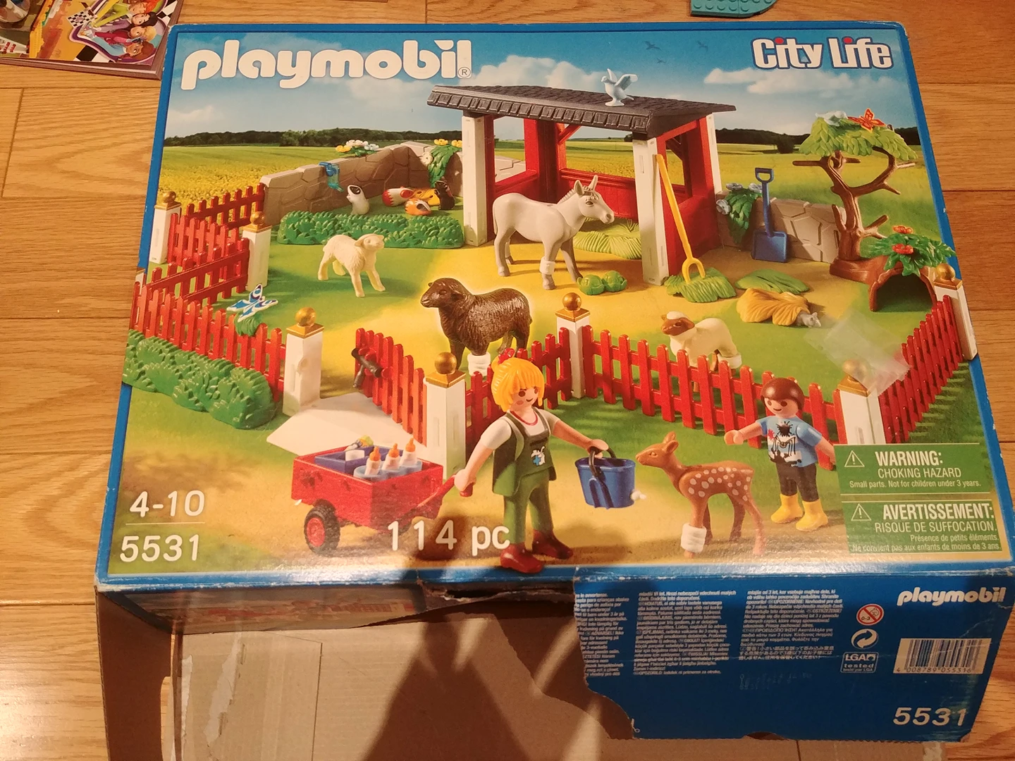 Playmobil city life thumbnail