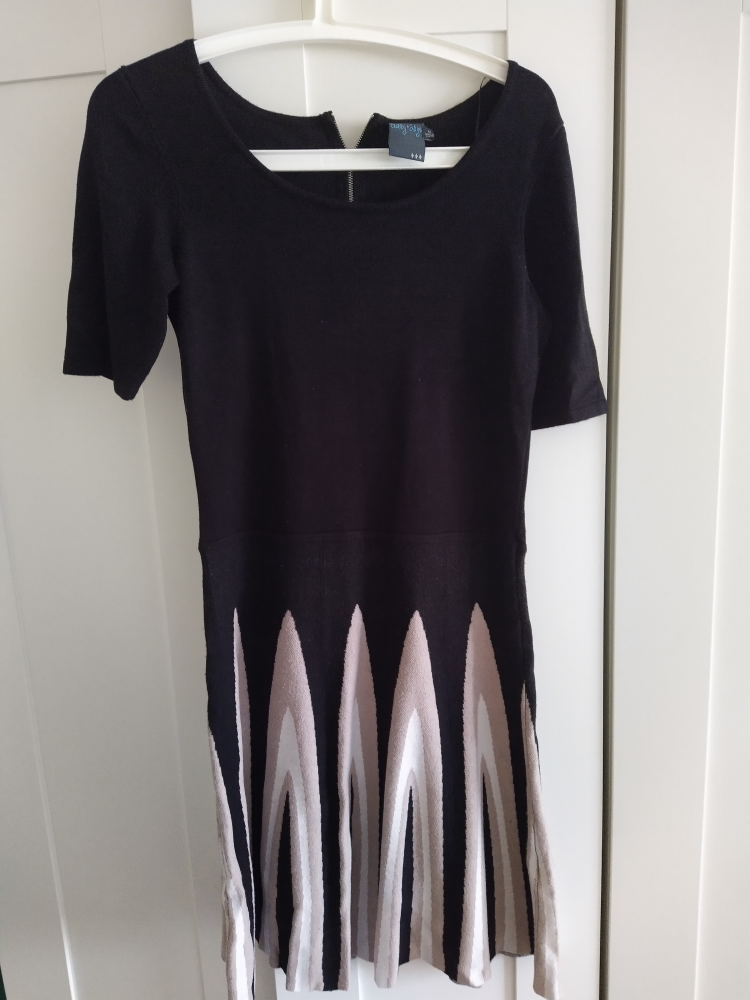 Beautiful winter dress image indicator(3)