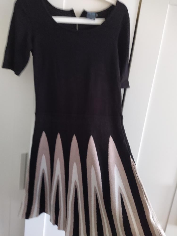 Beautiful winter dress image indicator(4)