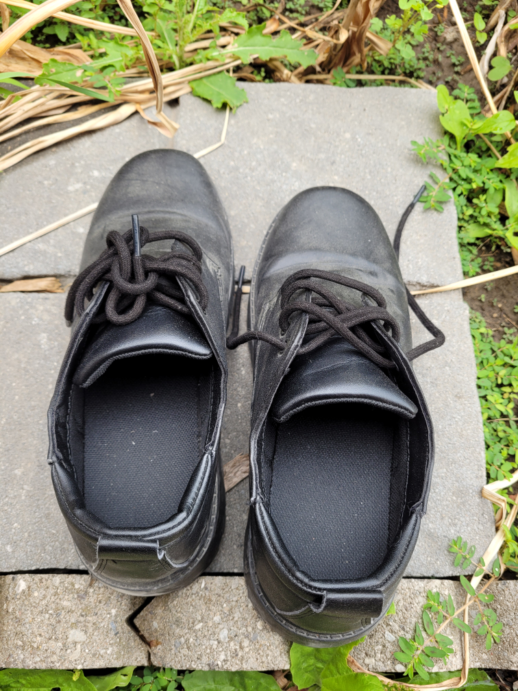 George black shoe size 9