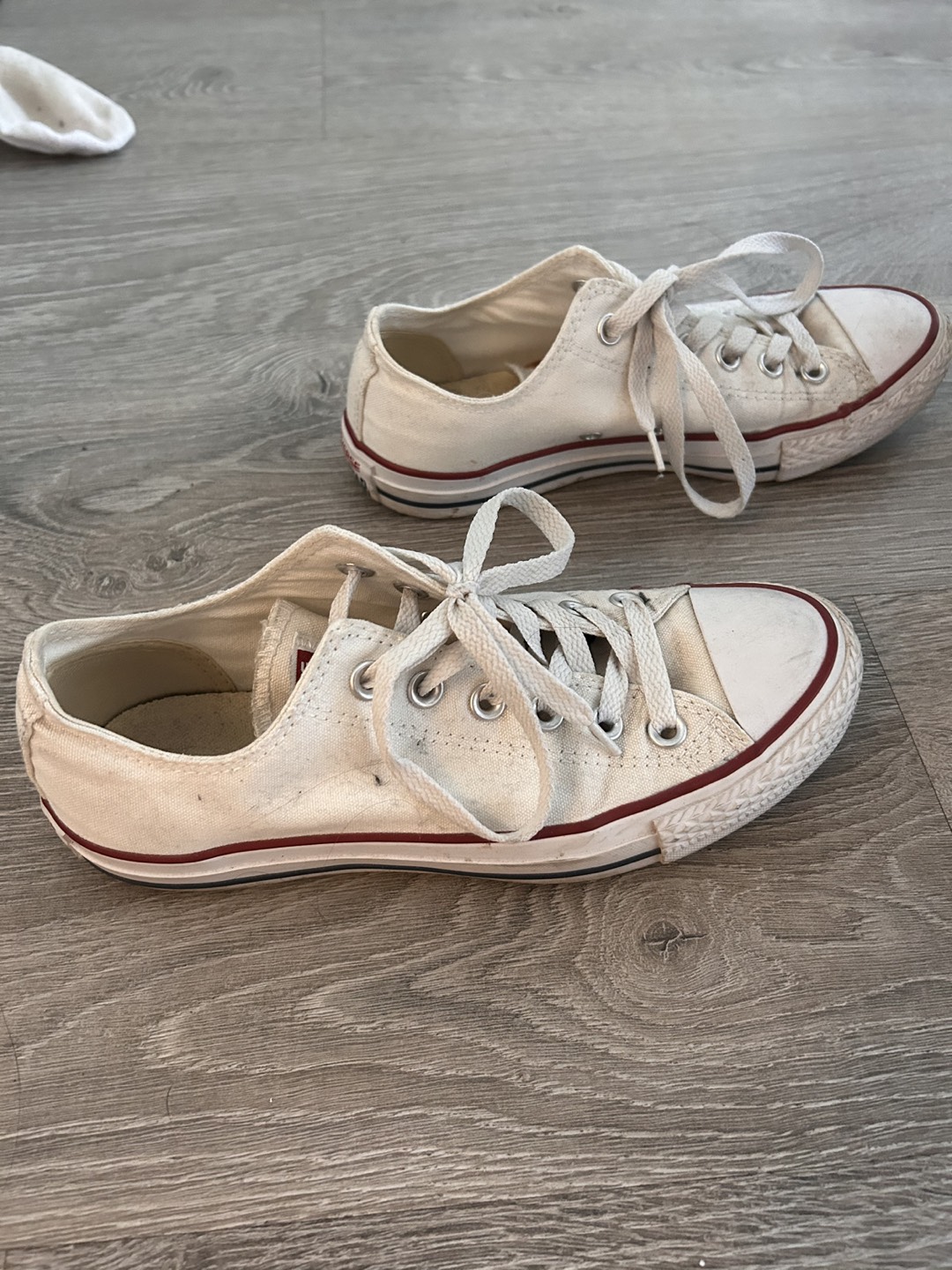 Converse (women’s size 7) - photo 2