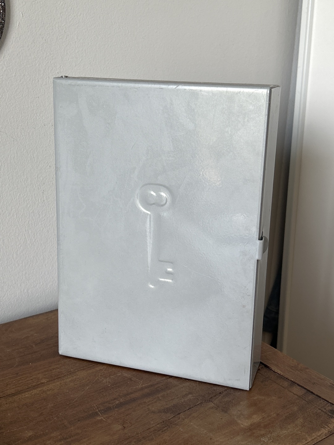 Key Storage Wall compartment thumbnail