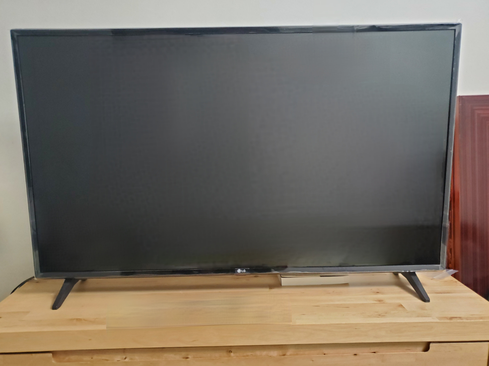 LG SMART UHD TV (43 inch, 4K, webos4) thumbnail