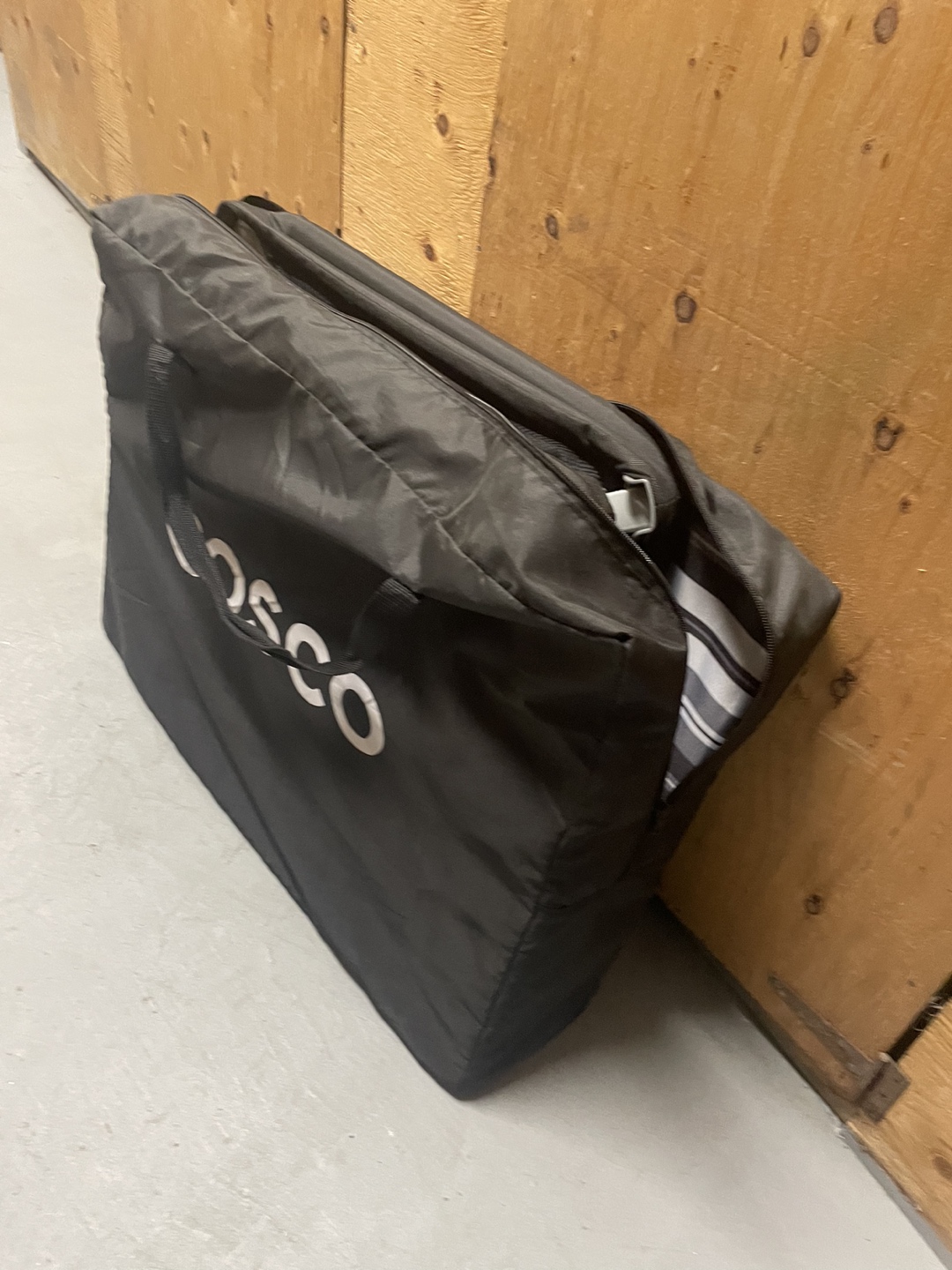 Cosco Easy Go Travel Playard