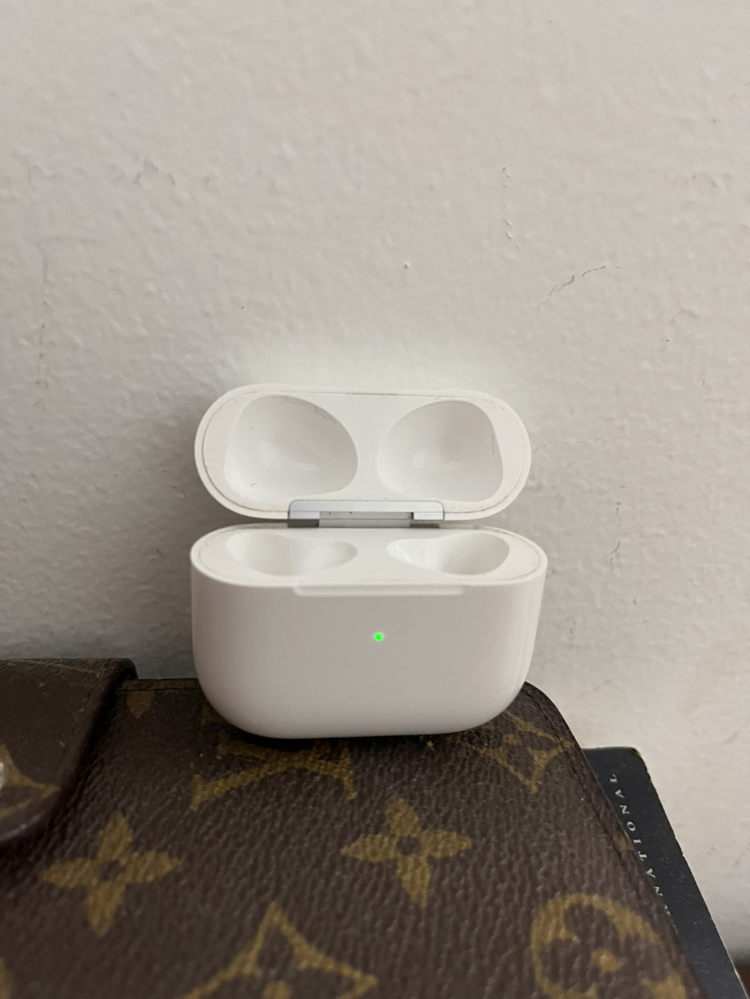 Apple AirPods pro Case