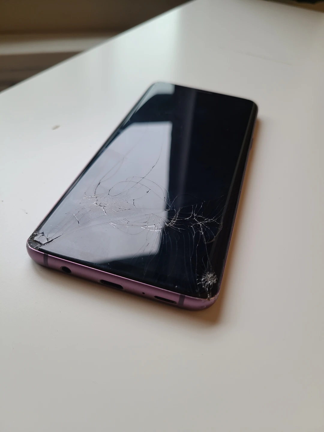 Samsung S9 Plus (READ DESCRIPTION) thumbnail
