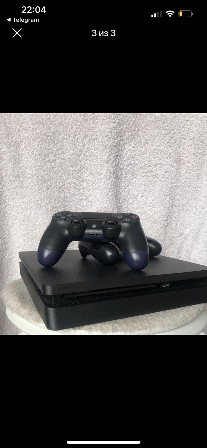 PS 4 (Slim) Console with 1 controller MOVING SALE thumbnail