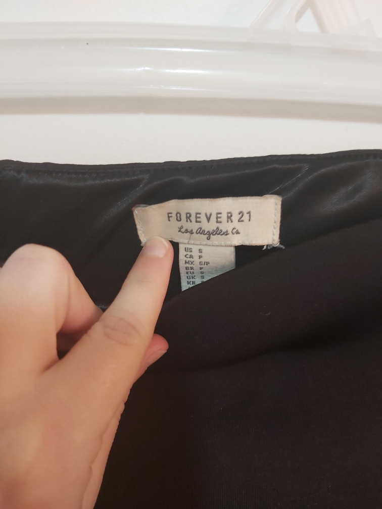 Forever 21 cute black skirt, size small (S) image indicator(5)