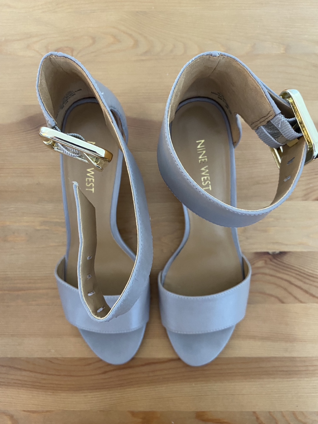 Grey leather heels, size 7