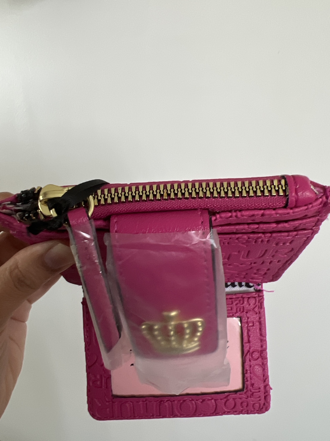 Embossed Juicy Couture Slim Wallet - photo 4