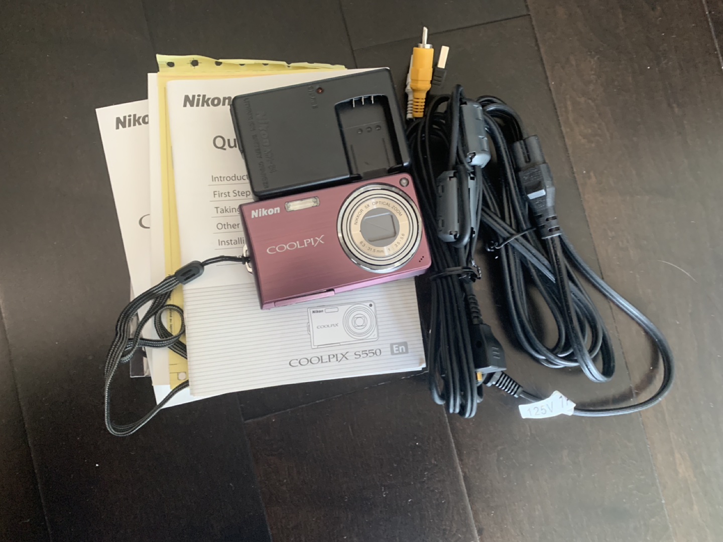 Nikon S550 camera thumbnail