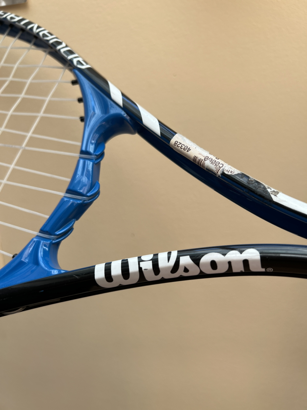Wilson Tennis Racket - Adult Beginner Friendly - photo 2
