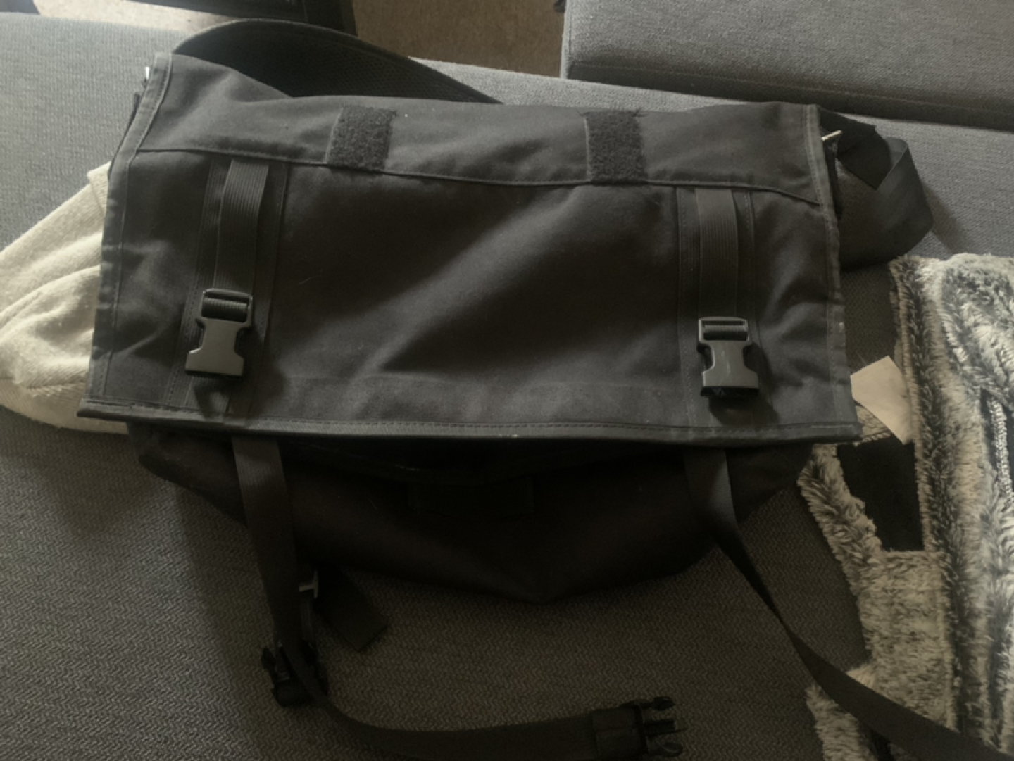 Mission workshop Monty messenger bag