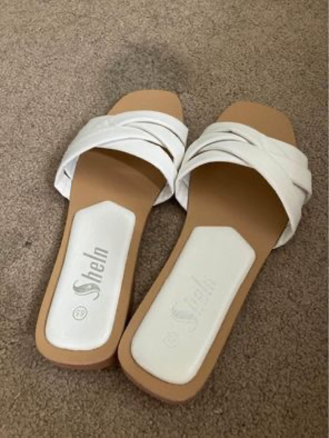 White sandals (new)