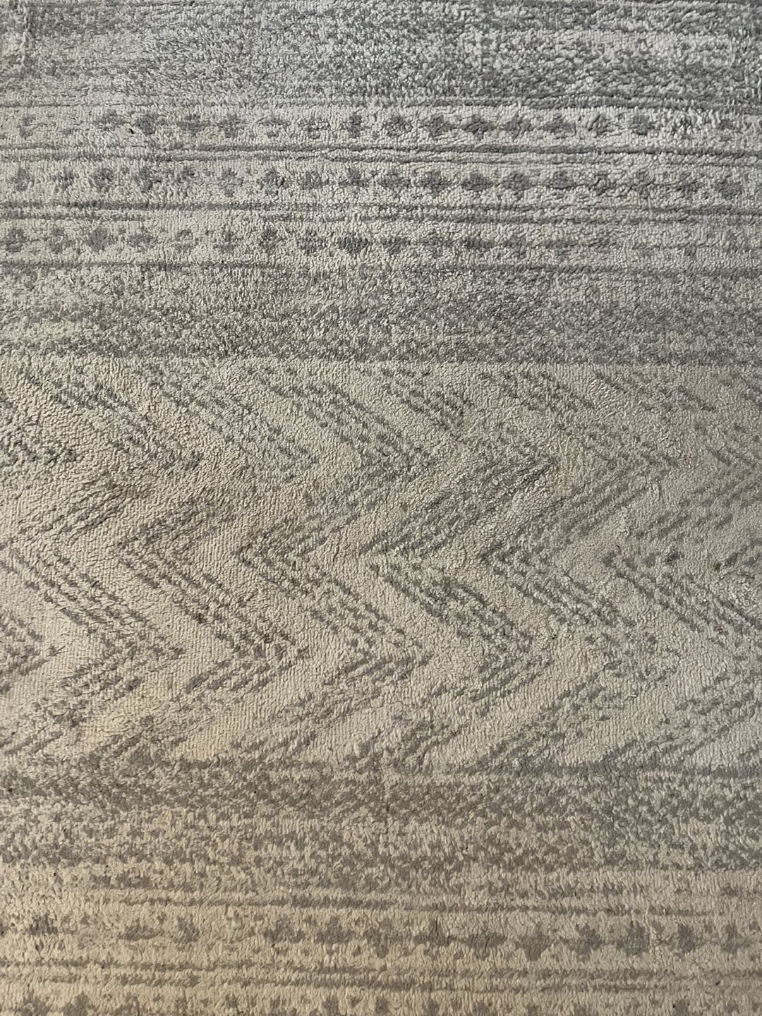 Area rug off white light Grey rug thumbnail