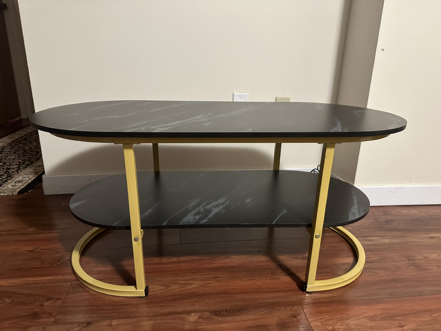 MODERN DESIGN: Elegant faux marble coffee table image indicator(2)